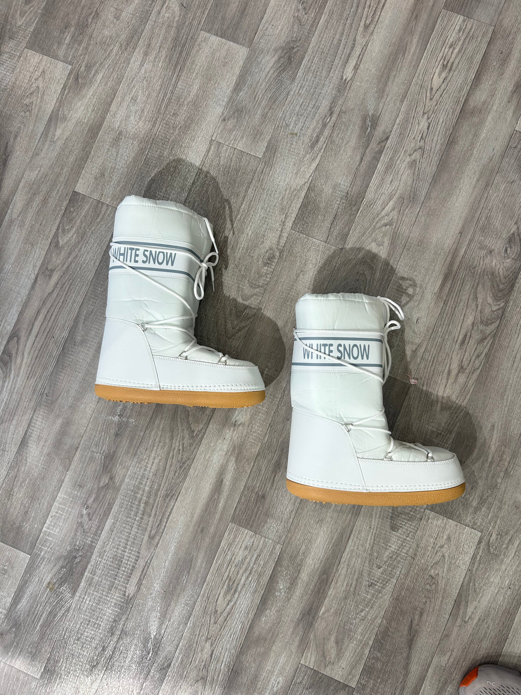 Luxury Limited Edition Short Snow Boots ‘Mont Blanc’ Royal white
